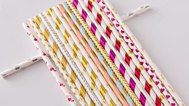 星巴克换用纸吸管,这背后的意义? 星巴克换用纸吸管,这背后的意义?